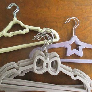 15 Child-size velvet hangers car bow & star shape